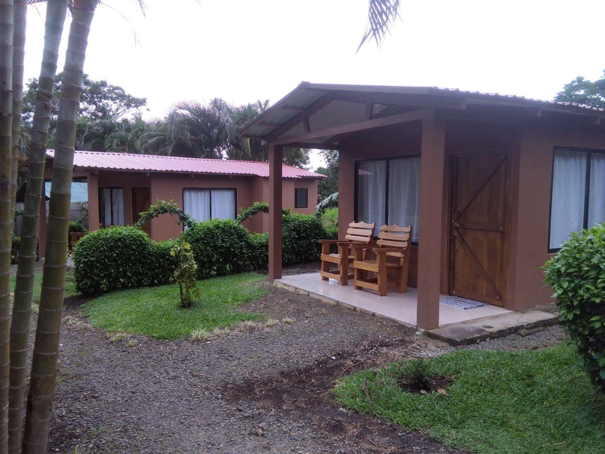 Paraiso Volcano Lodge Guayabo  エクステリア 写真